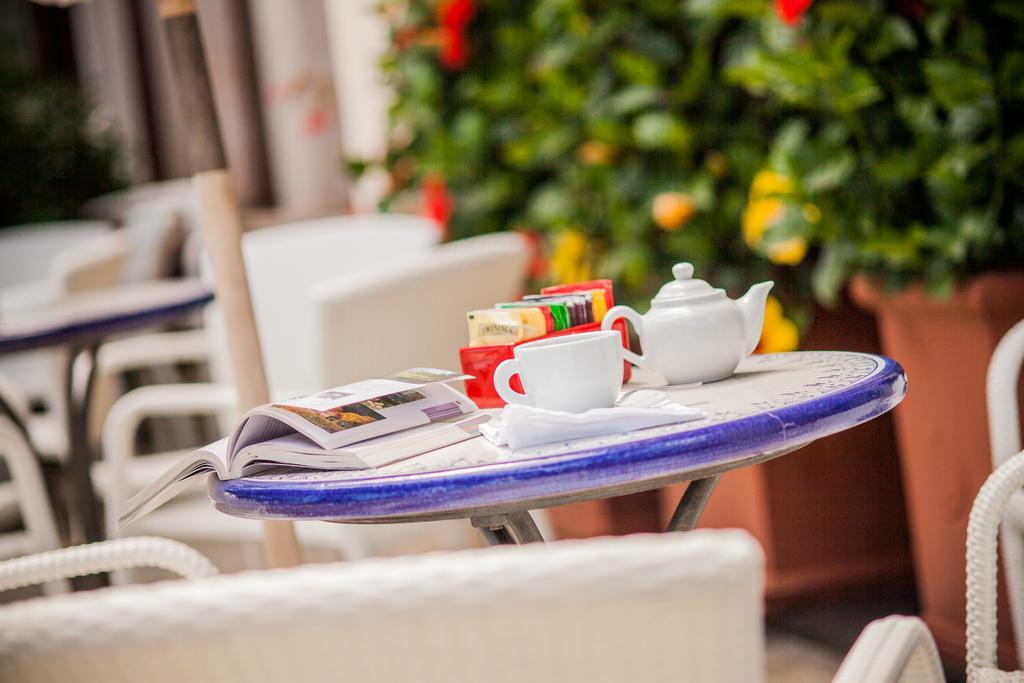 Hotel Beau Sejour Alassio Luaran gambar